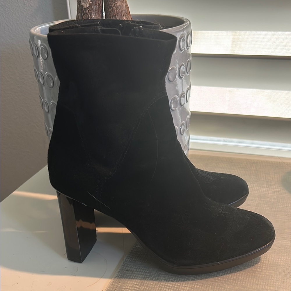 Donald J. Pliner Black Ankle Boots with Chunky Heel